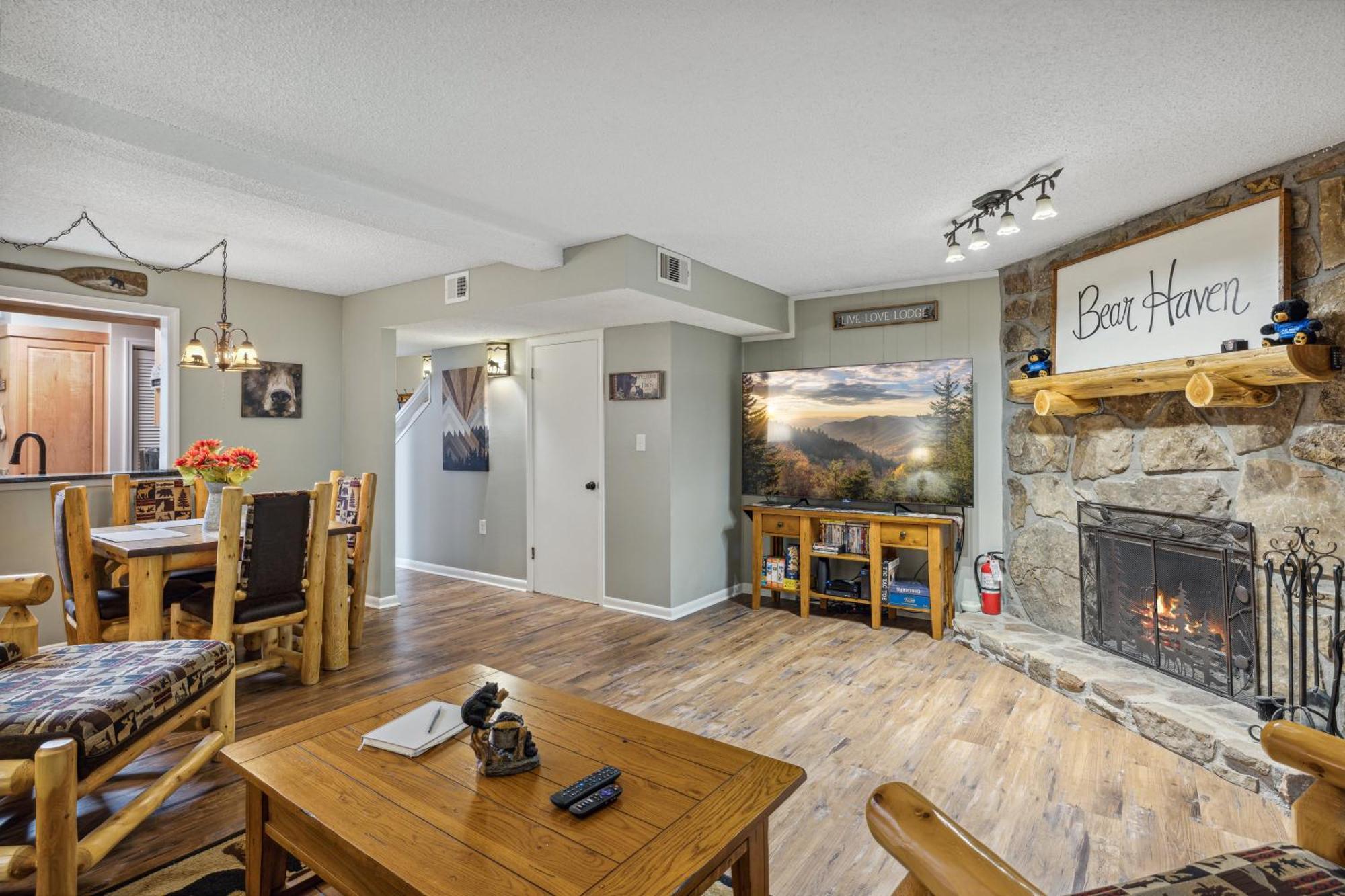 Obear Mountain Is A Newly Updated Condo In Chalet Village Of Gatlinburg! Kültér fotó