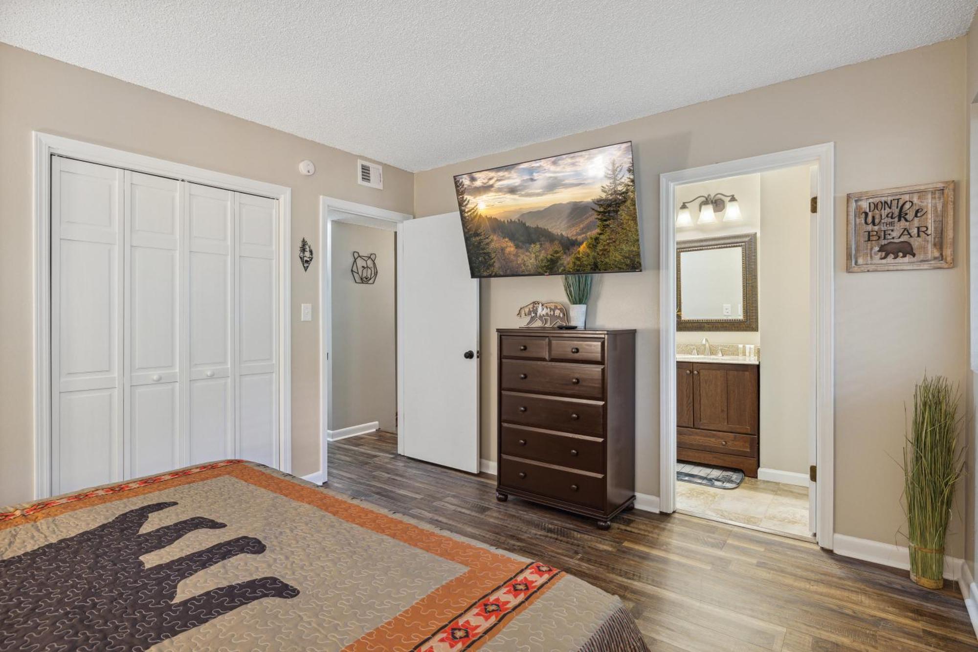 Obear Mountain Is A Newly Updated Condo In Chalet Village Of Gatlinburg! Kültér fotó