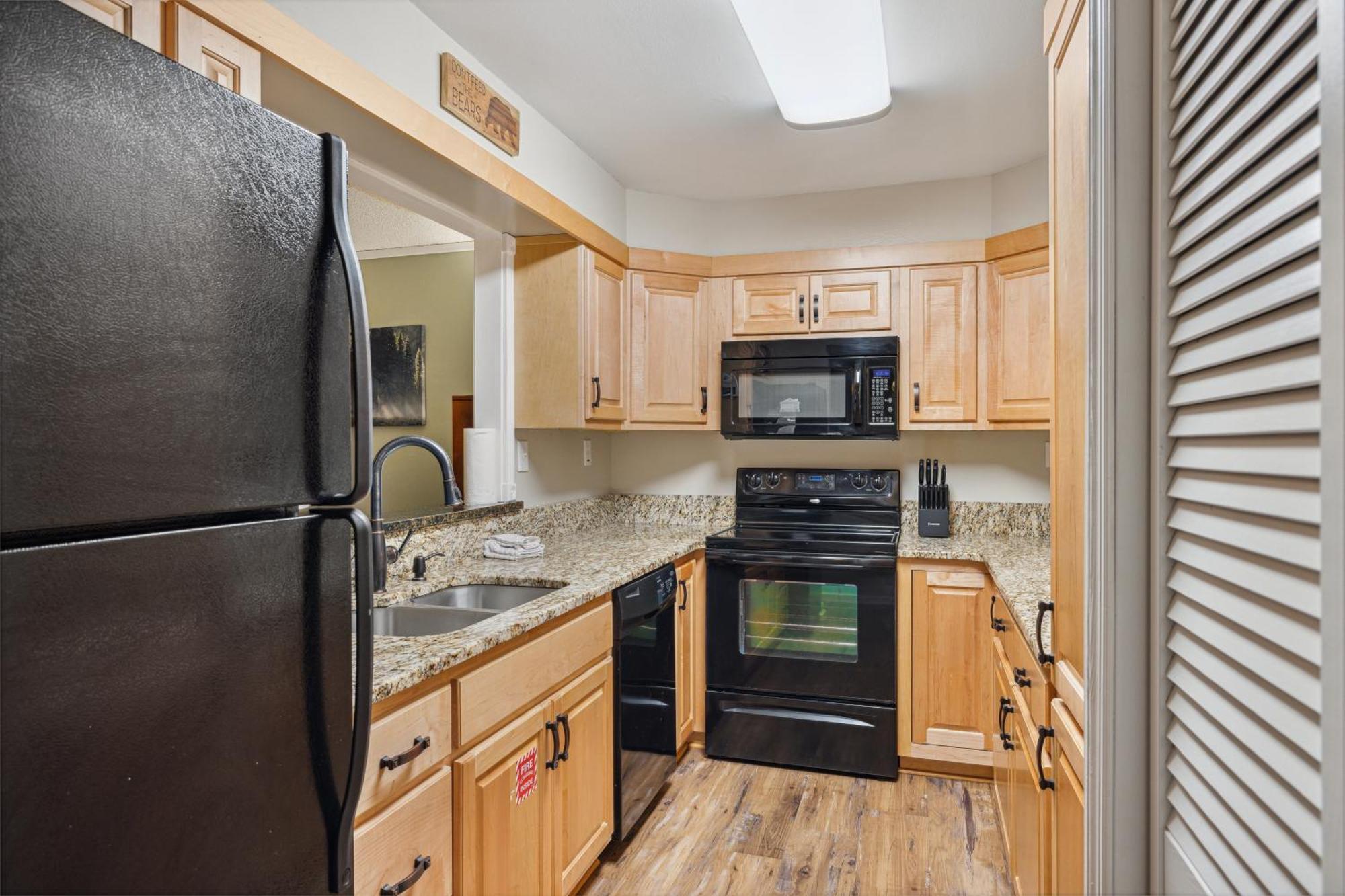 Obear Mountain Is A Newly Updated Condo In Chalet Village Of Gatlinburg! Kültér fotó