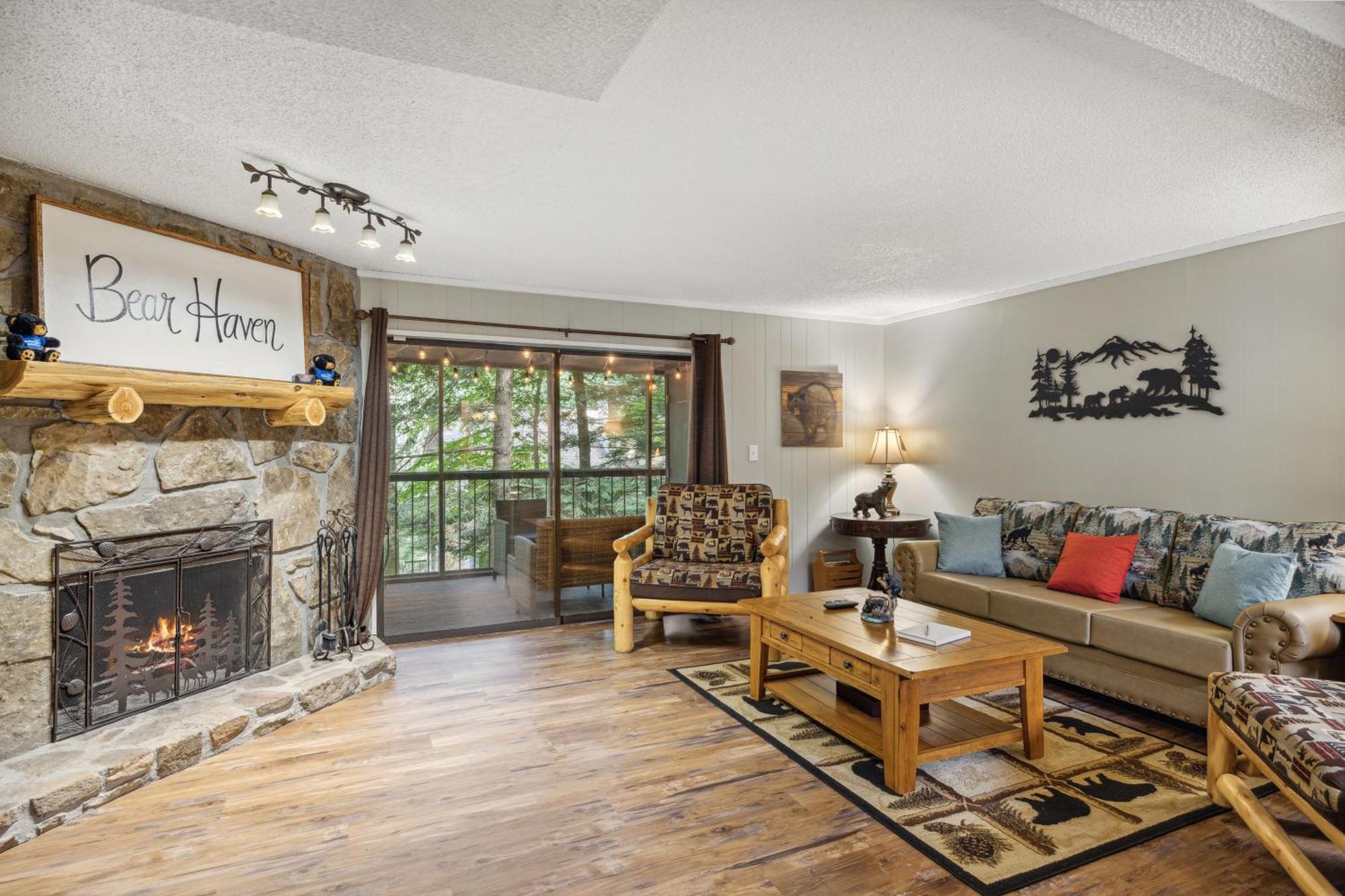 Obear Mountain Is A Newly Updated Condo In Chalet Village Of Gatlinburg! Kültér fotó